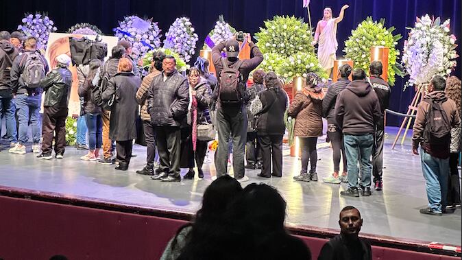 Cientos de personas van a despedir a Paulina Tamayo a la Casa de la Cultura