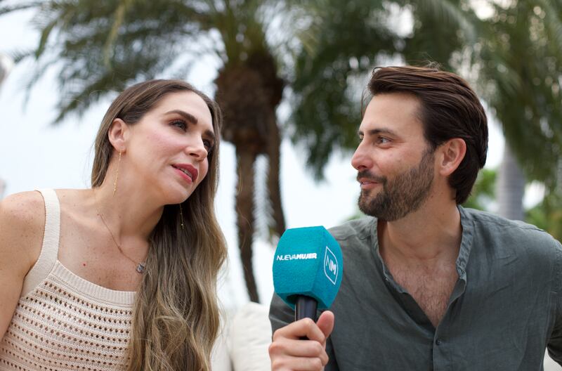 Niels Olsen, Ministro de Turismo de Ecuador, y su esposa, Romina Miraglia