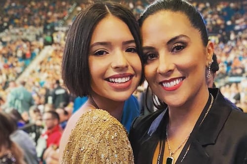 Madre de Ángela Aguilar rompe el silencio: así arremetió contra fans tras burlas a su hija