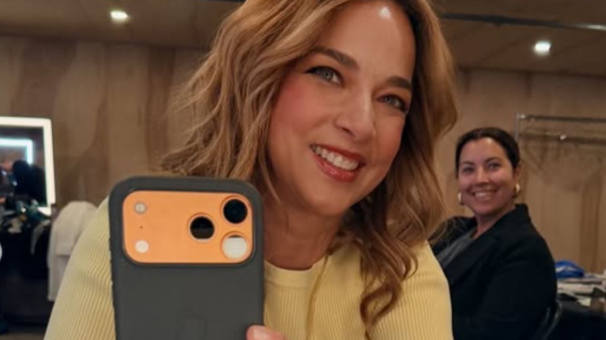 Adamari López se encuentra en Sevilla viviendo de cerca una de las tradiciones religiosas más emblemáticas de España: la Semana Santa.