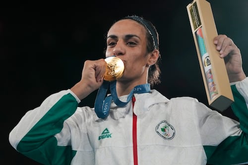 Contra las críticas y la polémica, Imane Khelif alcanzó el oro en París 2024