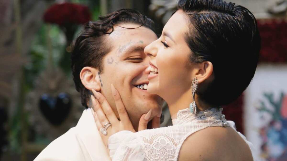 Ángela Aguilar celebró el primer mes de su boda con Christian Nodal con video inédito.