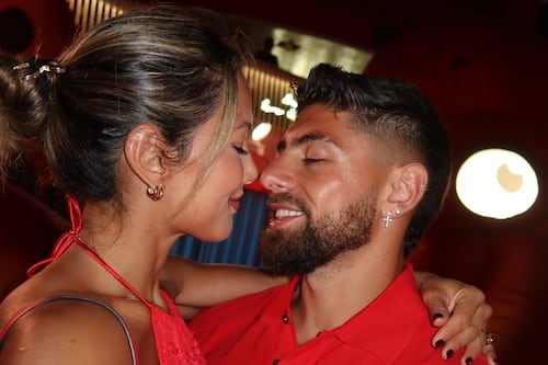 Alejandra Jaramillo vive un cumpleaños inolvidable junto a su familia y su novio Beta Mejía