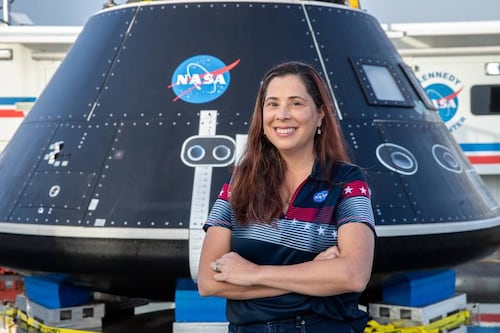 Lili Villarreal, la ingeniera colombiana de la NASA que recuperará la cápsula en el retorno de la Misión Artemis II