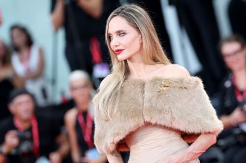 “Pensé que era ilegal”: la reveladora experiencia que vivió Angelina Jolie con su hija de 16 que dividió a las redes
