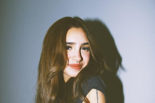 Domelipa hará su debut como cantante y anuncia su nuevo álbum