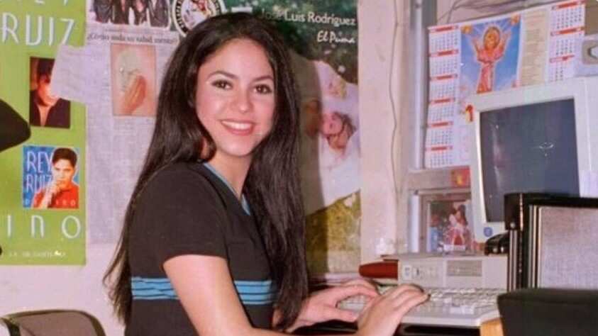 El joven publicó la carta que le envió Shakira hace 28 años y están haciendo campaña para que se encuentre con la barranquillera