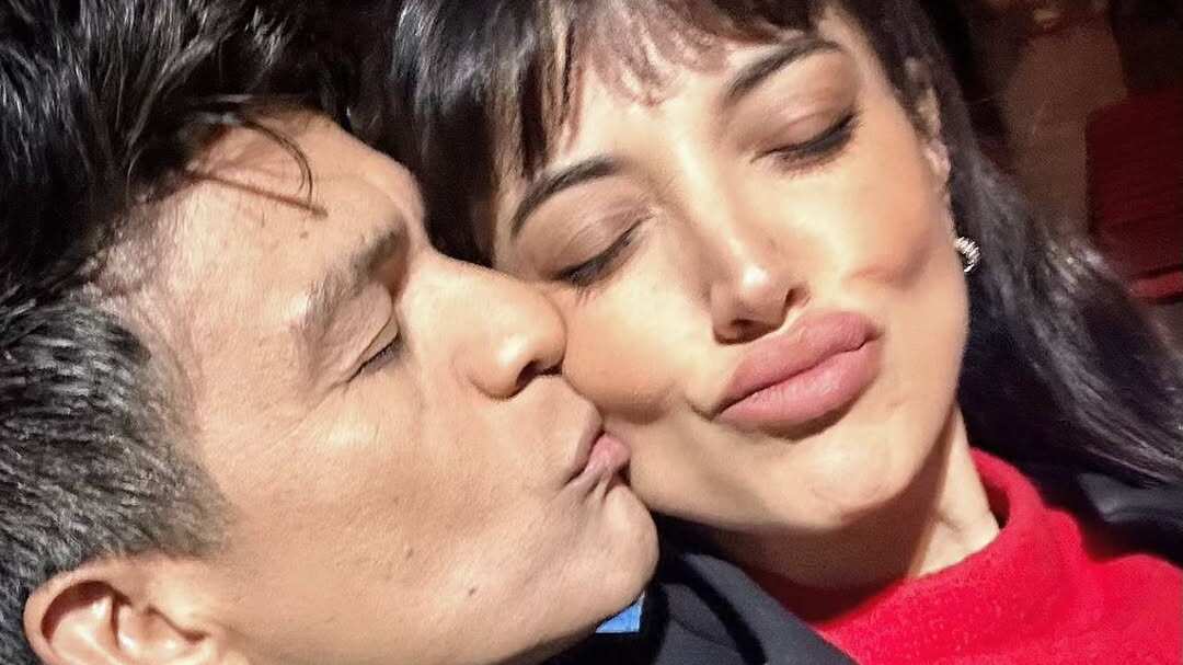 El cantante confesó sus deseos de contraer matrimonio con la actriz argentina.