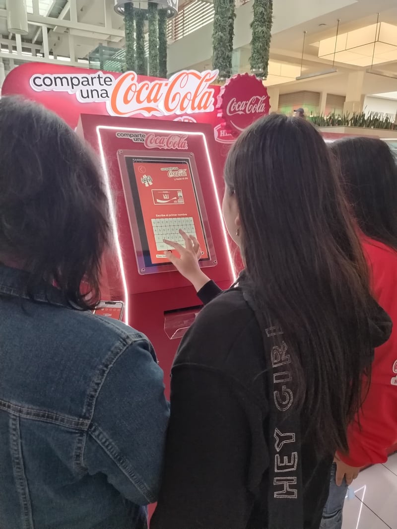 Campaña "Comparte una Coca-Cola"