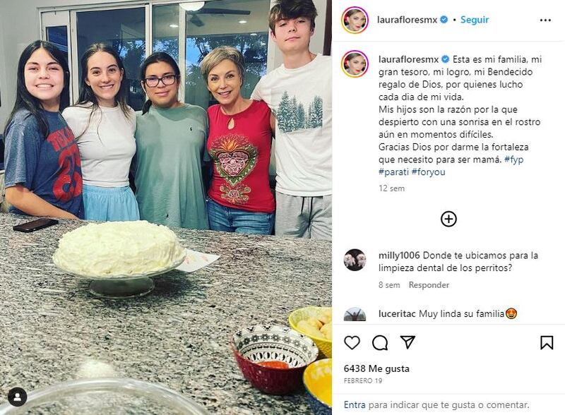 Hijos de Laura Flores