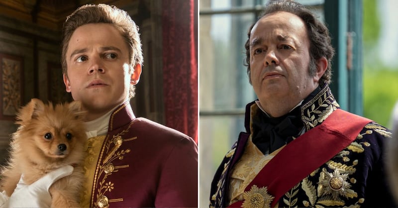 Sam Clemmett y Hugh Sachs en 'Queen Charlotte'