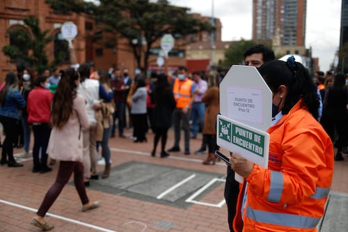 ¿Qué debe y qué no debe hacer durante un temblor en Colombia?