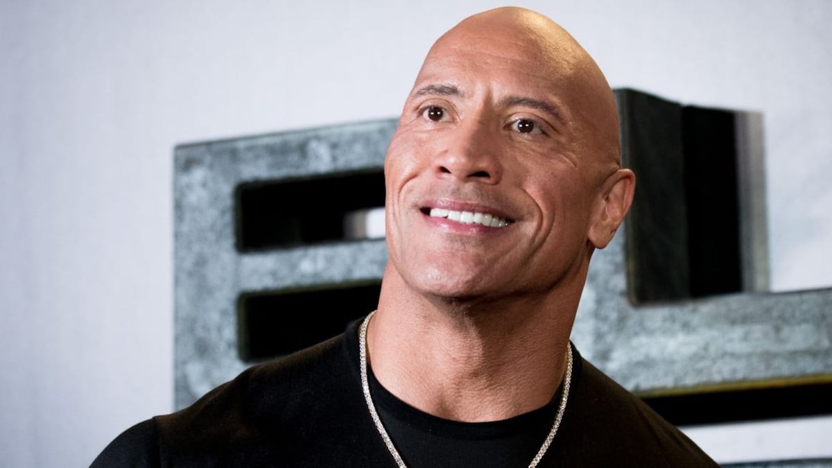 Dwayne Johnson rompió el silencio ante su controversial escultura de cera en un museo de París