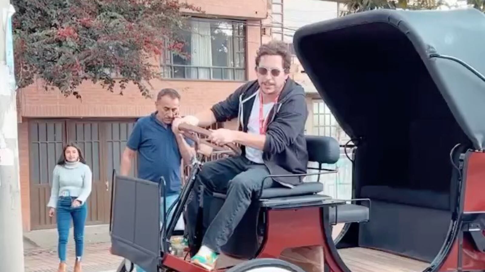 Alejandro Riaño y su polémica por los coches eléctricos.