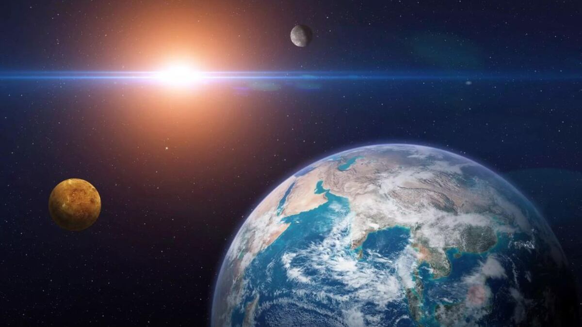 Abril sacude las energías: Conjunciones, Mercurio, eclipses y Luna Llena los eventos que mueven el Universo