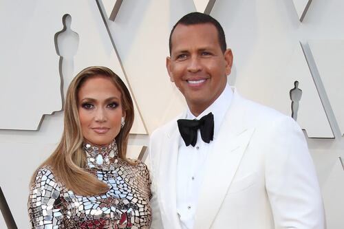 Organizadora de eventos revela que JLo quería que Bruno Mars cantara en su boda, pero se negó al saber sus honorarios
