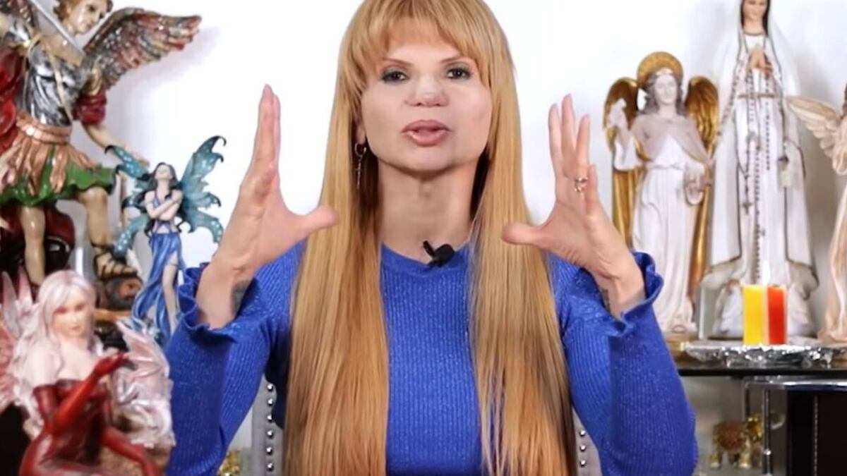 Mhoni Vidente sorprendió a todos sus espectadores con nuevas predicciones para los próximos meses y proclamó que 2023 es el año de los divorcios.