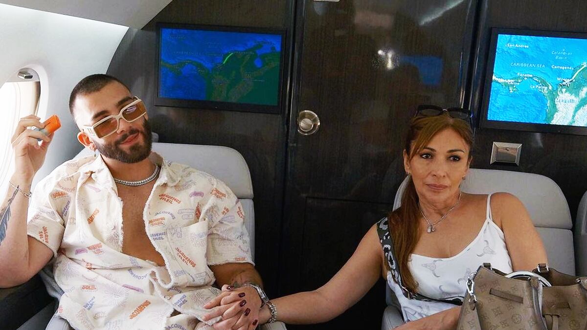 Manuel Turizo besó a su mamá en la boca y encendió las redes sociales