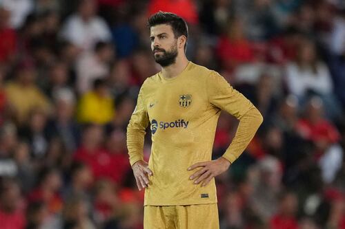 “Te aviso y te anuncio que hoy renuncio”: Piqué se retira del fútbol