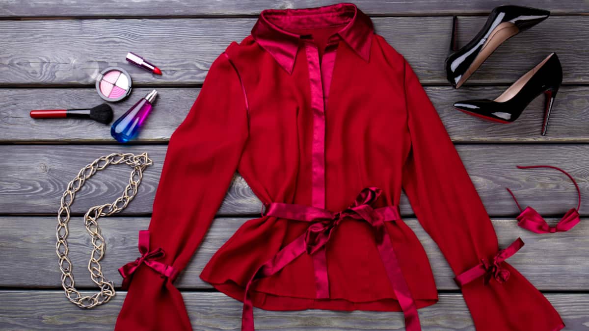 Es romántica, rebelde y hasta irreverente.