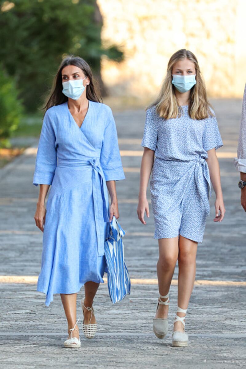 El día que la reina Letizia usó un polémico bolso que indignó a las redes: así solucionó el bochorno