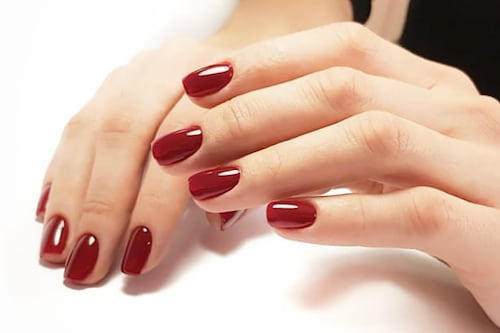 Uñas ‘Cumbres Borrascosas’: la manicura que causa sensación por su elegancia y belleza