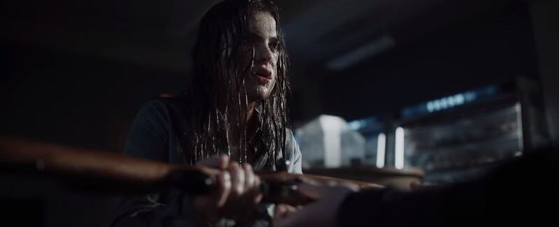 Escenas de 'Luckiest Girl Alive'
