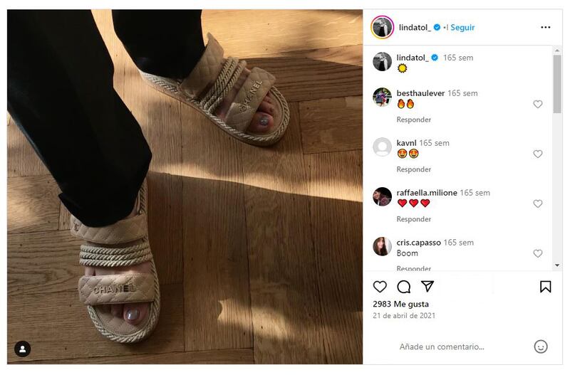 Gracias a su comodidad y estilo, las 'daddy sandals' son perfectas para llevar en looks casuales en verano