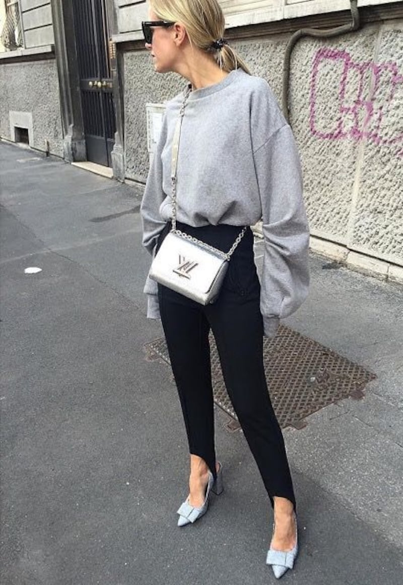 Leggings y tacones