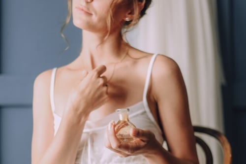 Los 3 perfumes que estremecerán en este otoño y que debes elegir por esta razón