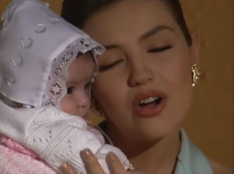 Los protagonistas de 'Marimar' tienen una hijita en la telenovela