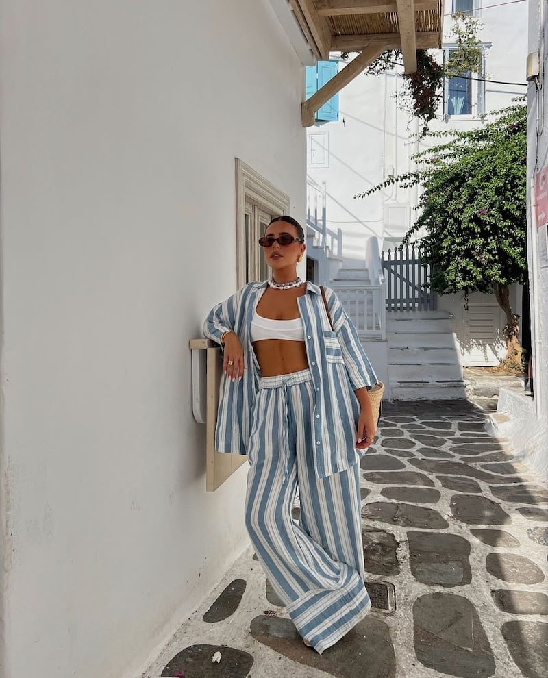 ¡No más animal print! El estampado de rayas convierte tu look minimalista en el más elegante y original