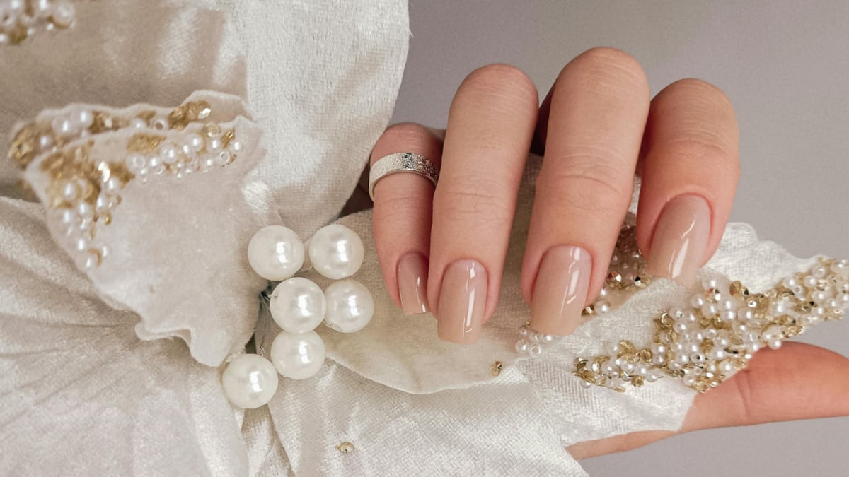Esta tendencia conquista por su elegancia discreta y promete desbancar al clásico french manicure