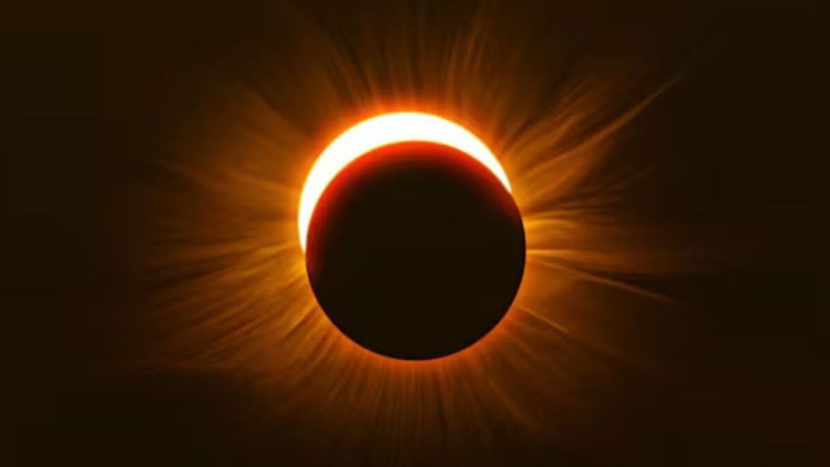 La advertencia de los arcanos a los signos del zodiaco para superar retos tras el eclipse Lunar