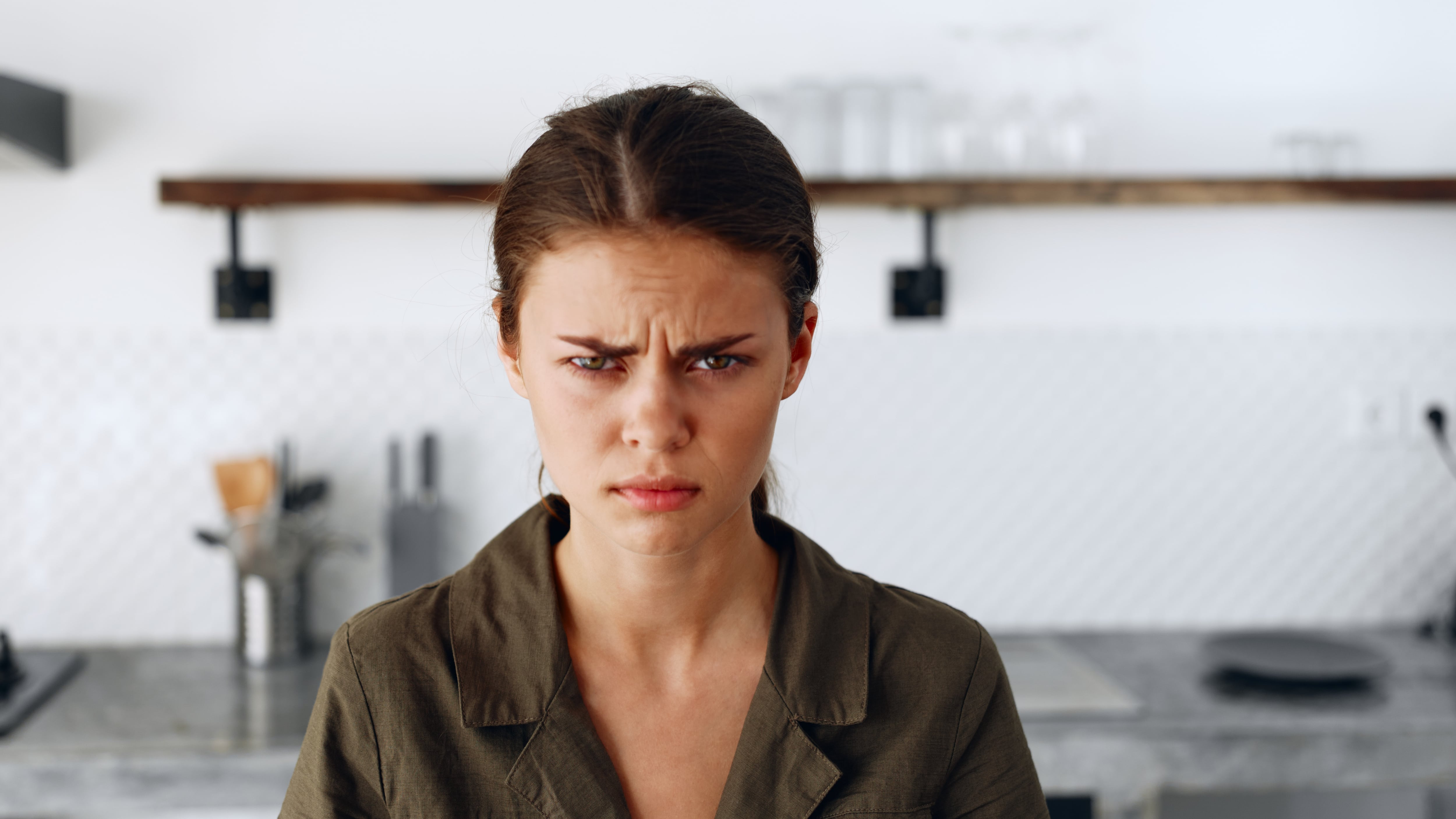 Si te irritas cuando no has comido, no es casualidad.