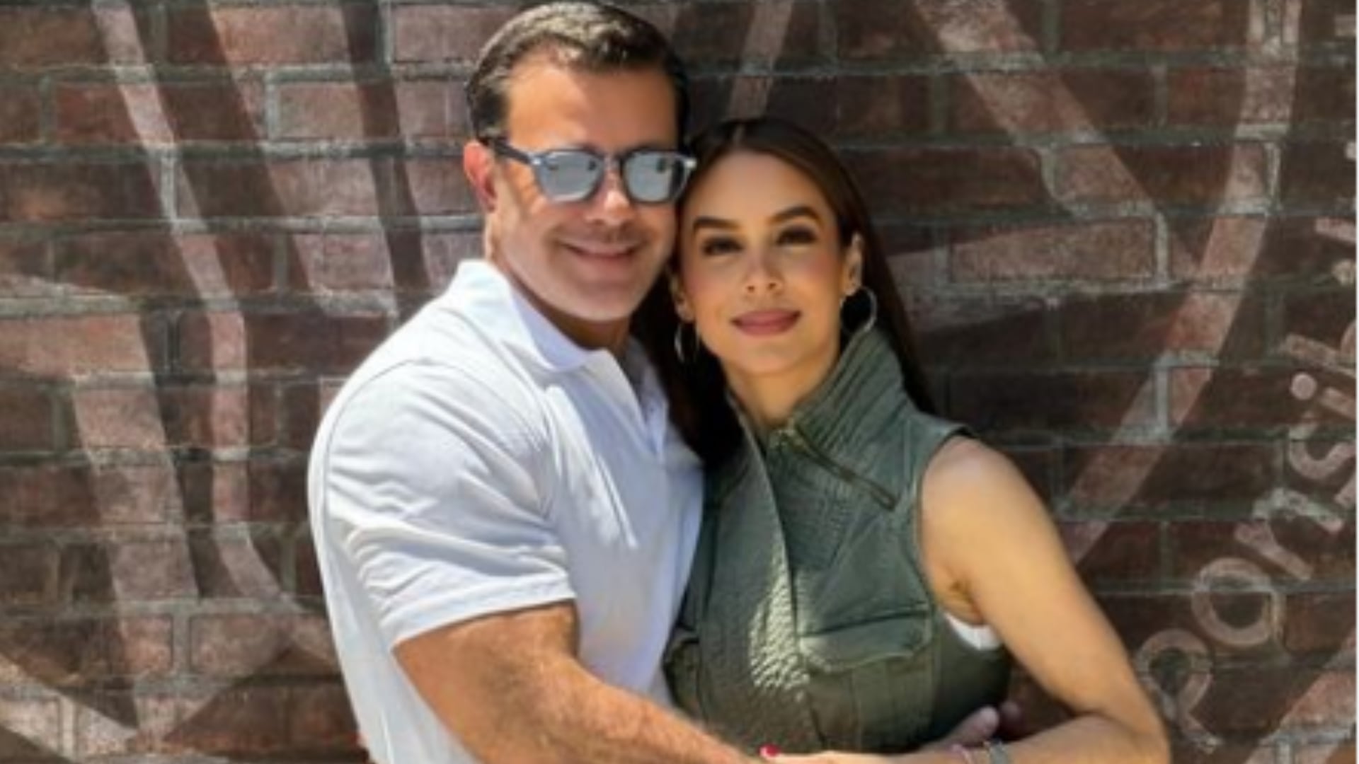 Biby Gaytán y Eduardo Capetillo celebran 30 años juntos.