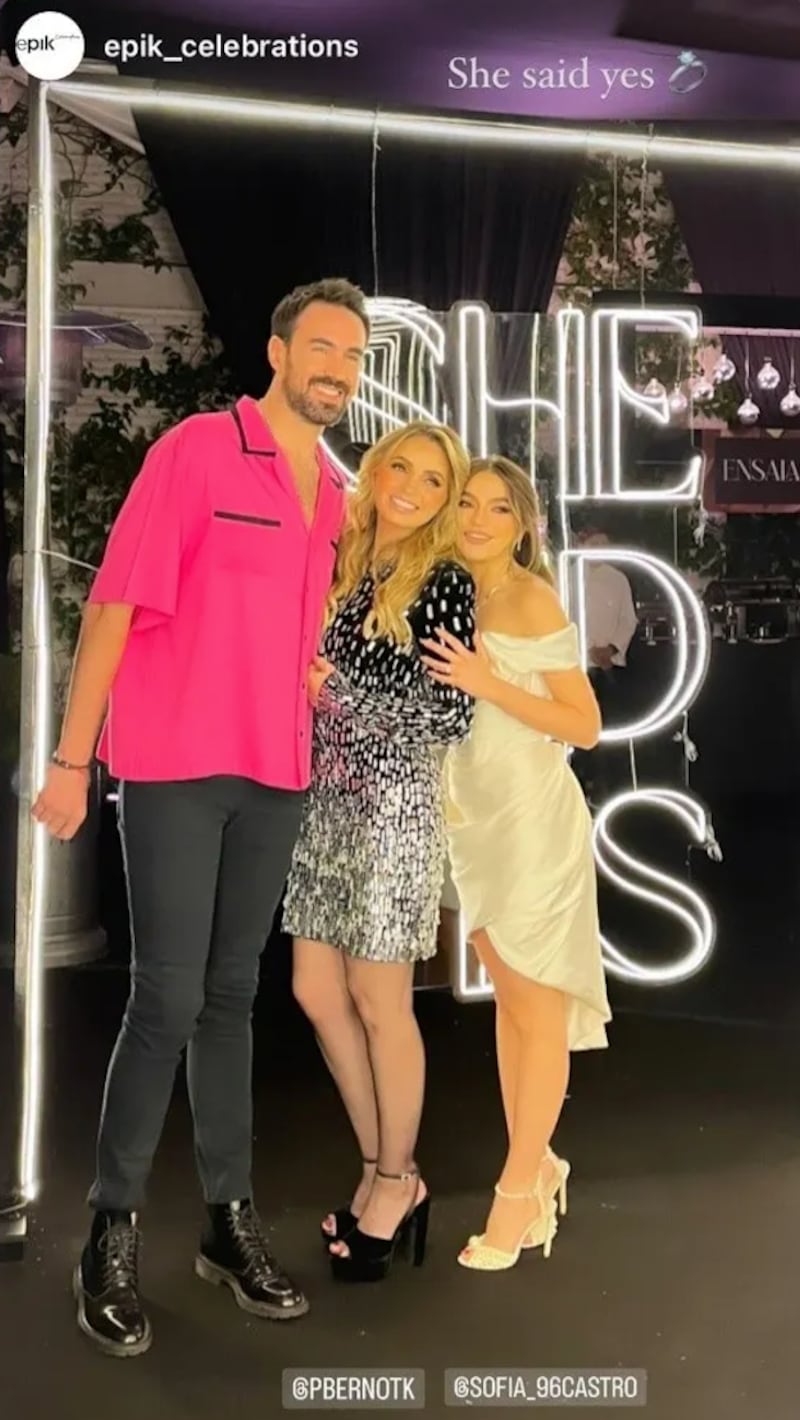 Angélica Rivera junto a su hija Sofía Castro y Pablo Bernot