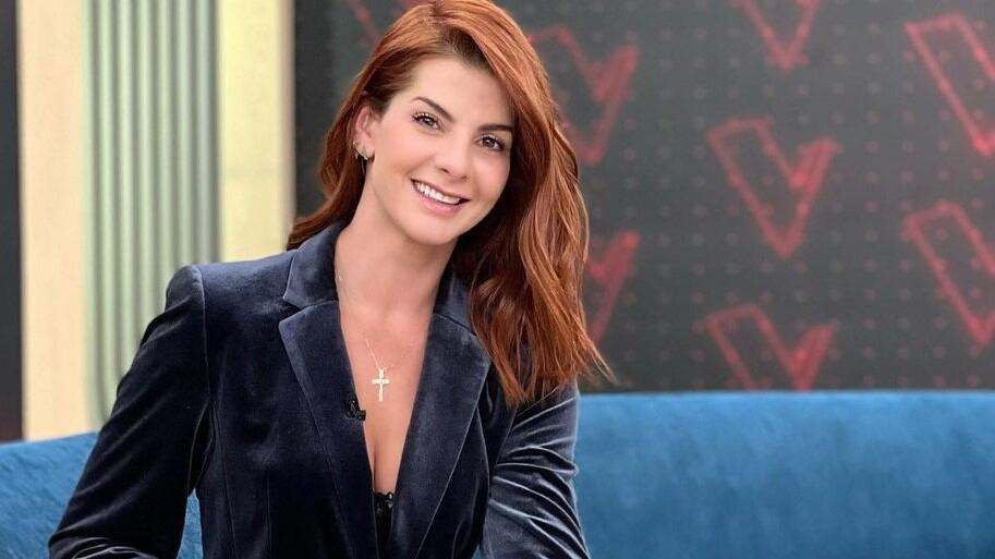 Para muchos de los seguidores de Carolina Cruz ella no necesita de ovarios, sino buscar de Dios para que le ayude en su entendimiento.