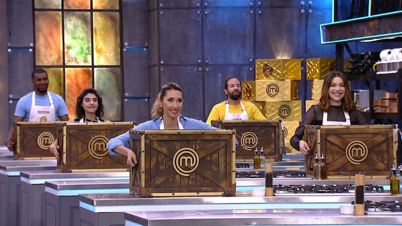 Reto de caja misteriosa