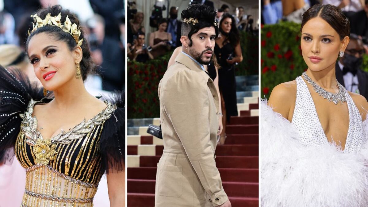 Salma Hayek, Bad Bunny, Eiza González y otros famosos se han robado las miradas de la MET Gala con algunos de los looks más lujosos de la alfombra.