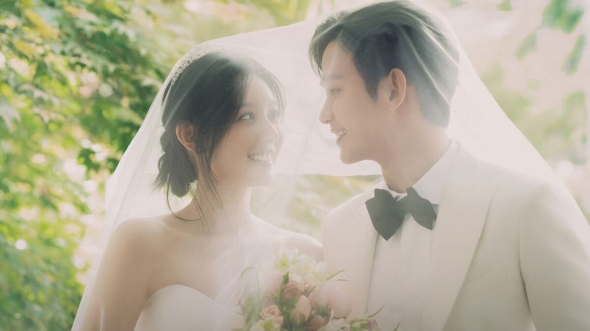 Escena de la serie 'La reina de las lágrimas'