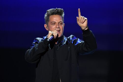 Nueva fan rompe el silencio sobre relación con Alejandro Sanz ¿Qué fue lo que dijo?